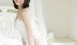 中村静香视频,魅力四溢的日本女神，视频中的惊艳瞬间